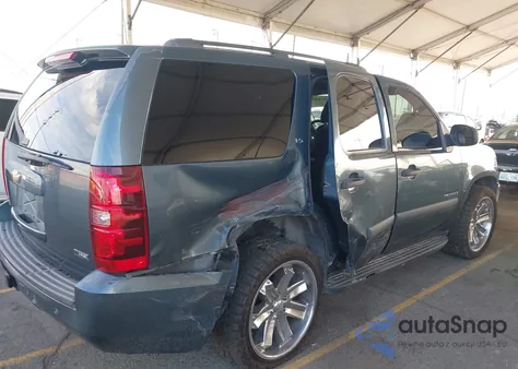 2008 Chevrolet Tahoe Ls z USA, uszkodzony, nr VIN 1GNFC130X8R195218